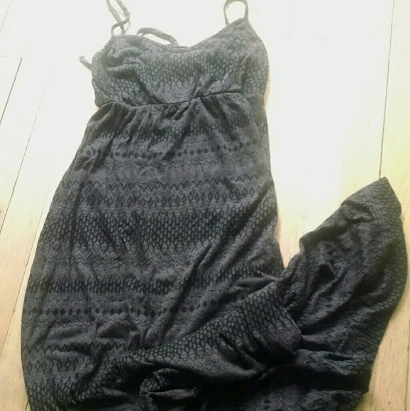 O'Neill Dresses & Skirts - Black small maxi O'Neill